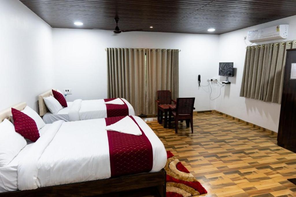 Mangozzz Magical World Hotel Panvel Eksteriør billede